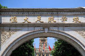 李璇：恒大足校确实到了出人才的时候，艰苦活下来后渐入佳境